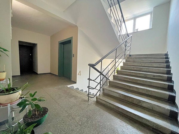 2-к. квартира, 56,6 м², 4/9 эт.